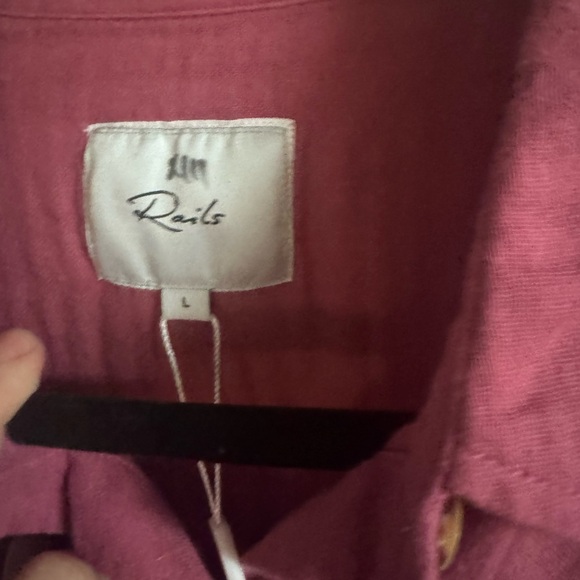 Rails NWT pink Button Down Shirt Blouse size large - Picture 4 of 6